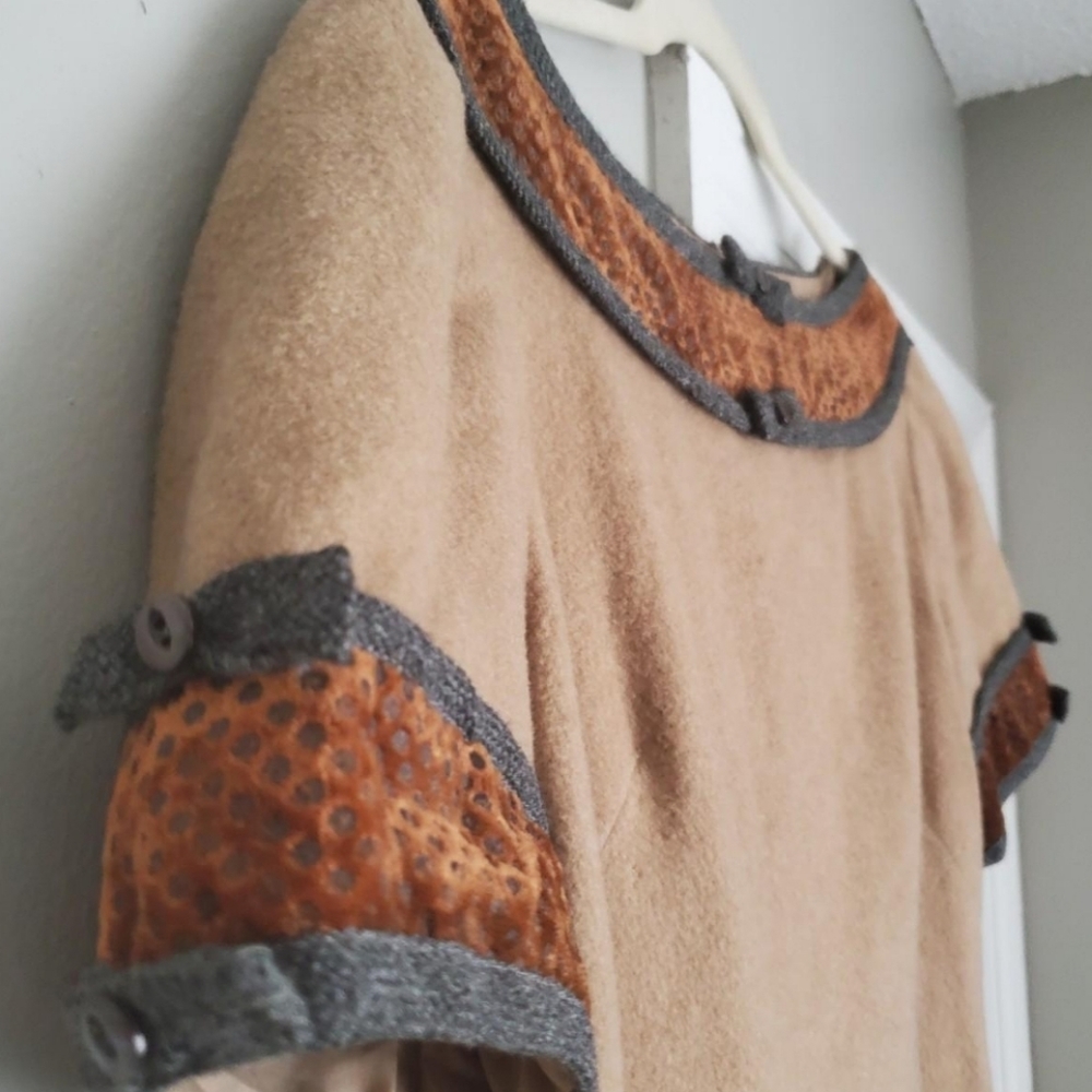 Vintage Camel Color Dress - Picture 2 of 3